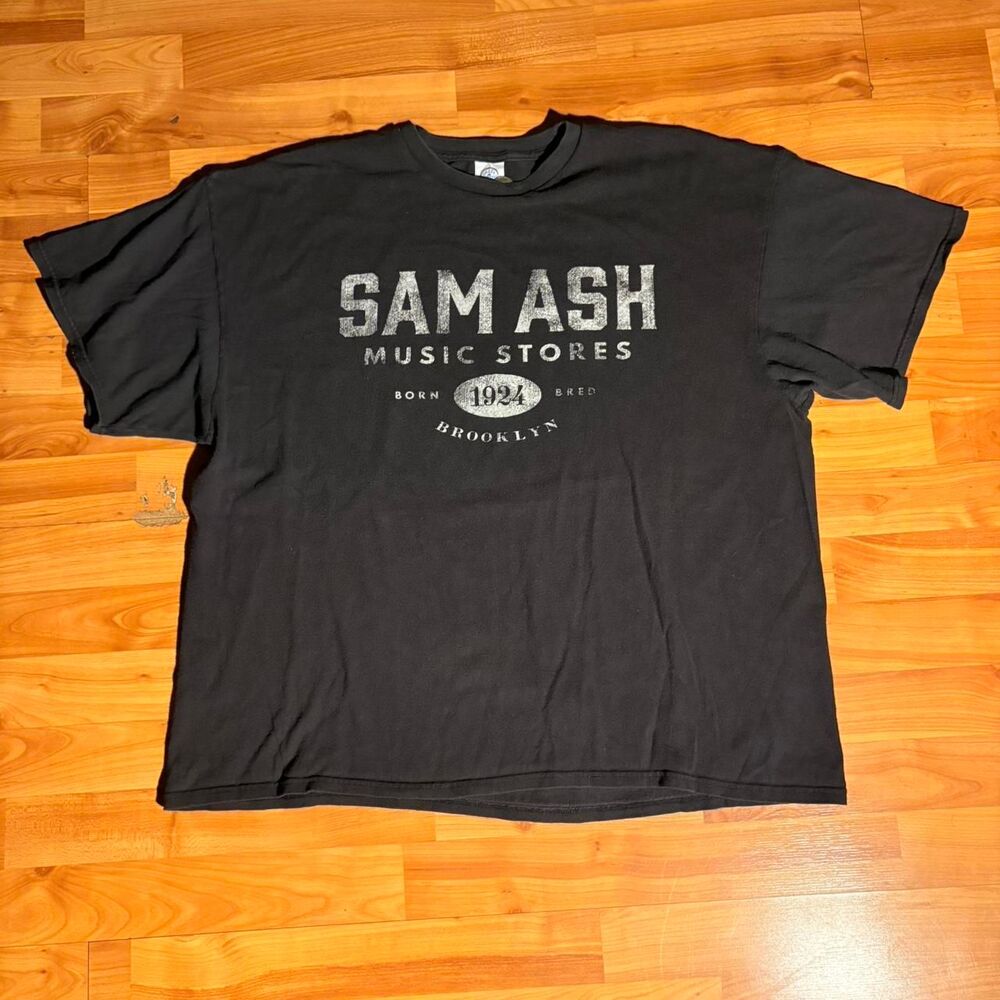 Sam Ash Music Stores Black T-Shirt Size XL Band Music Tee Vintage